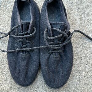 Allbirds Moreno gray wool washable shoes worn but in pretty good shape
